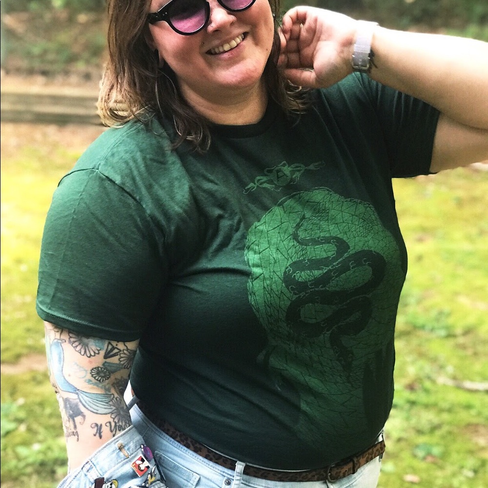 LIMITED LOOTCRATE EXCLUSIVE Nagini T-Shirt
